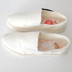 Roxy Sneaker Loafers. Cream, Off-white.